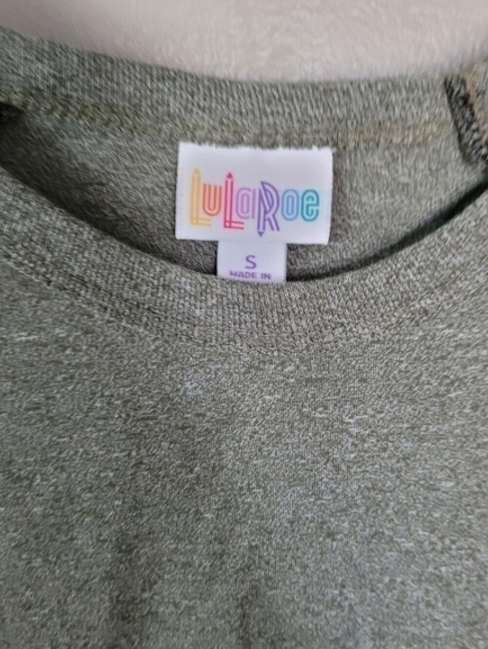 LulaRoe Randy Tee Size Small NEW - Picture 4 of 5